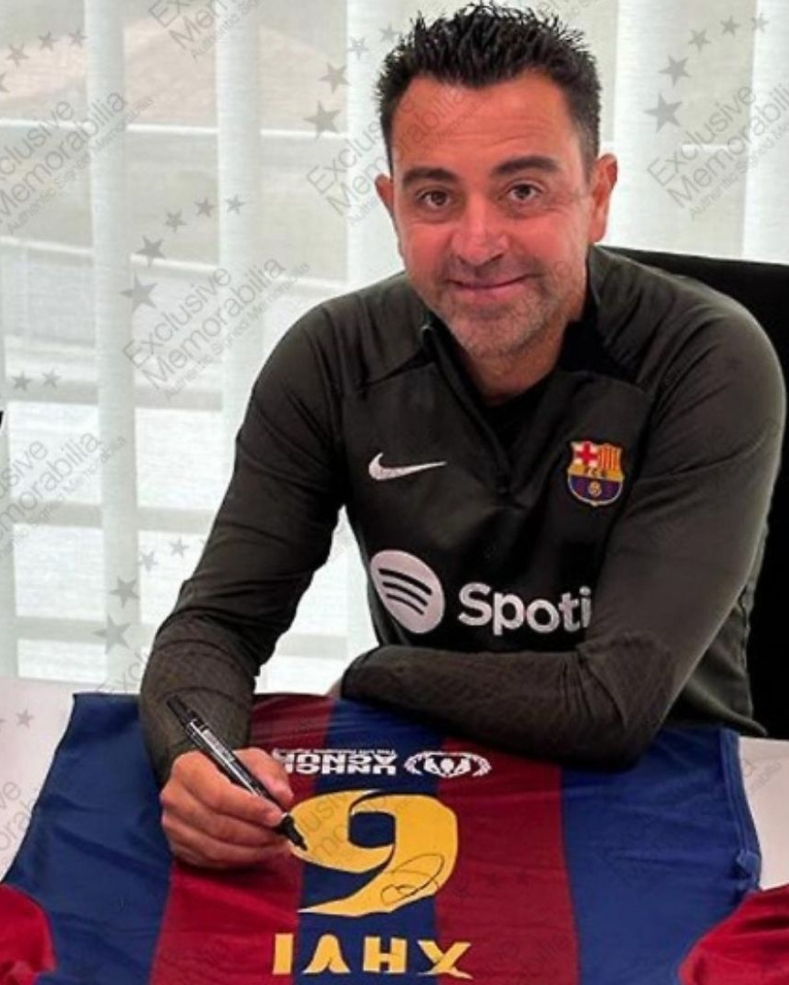 Xavi FC Barcelona Signed Shirt