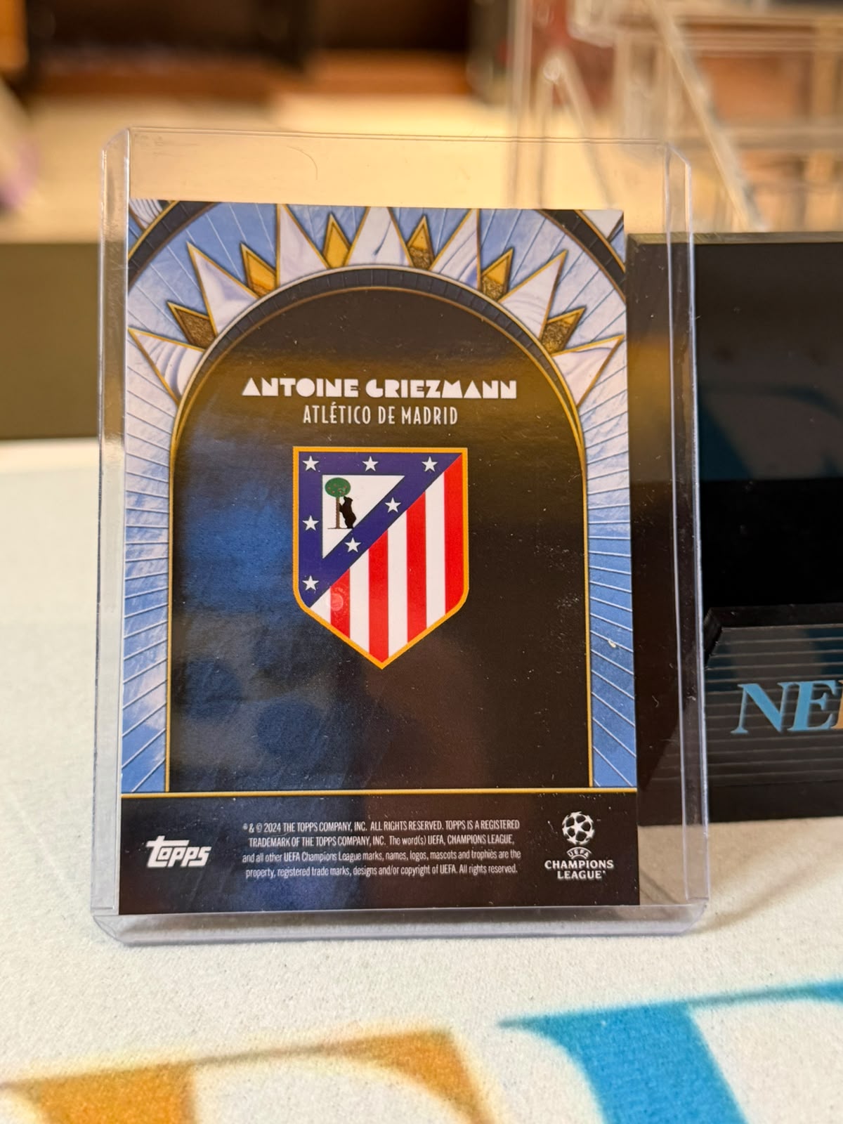 Antoine Griezmann 46/49 Deco Autograph – 2024-25 Topps Deco UEFA Club Competitions – Atlético Madrid trading card, back