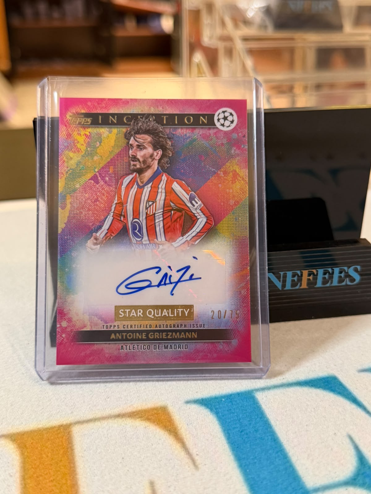 Antoine Griezmann Star Quality Autograph – 2024-25 Topps Inception UEFA Club… – Atlético Madrid trading card, front