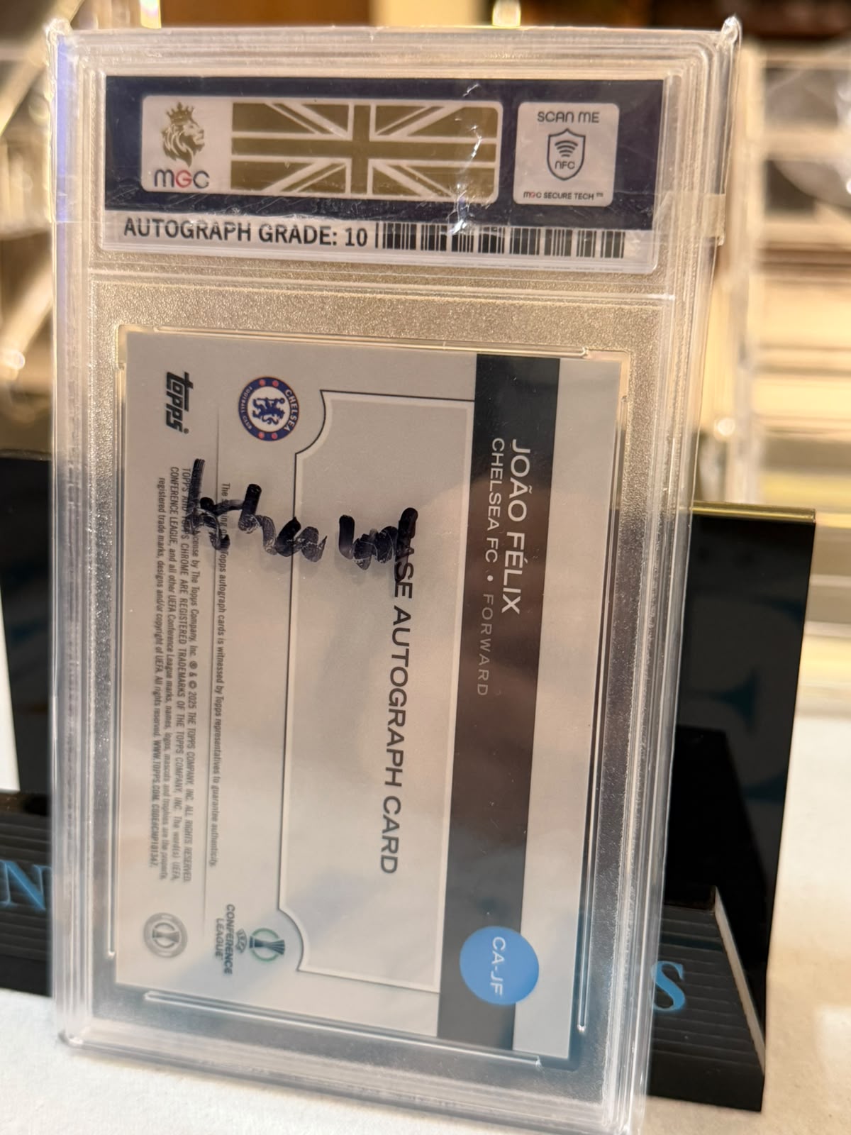 João Félix 4/8 Red Hongbao Autograph – 2025 Topps Chrome (MGC 10) – Chelsea trading card, back