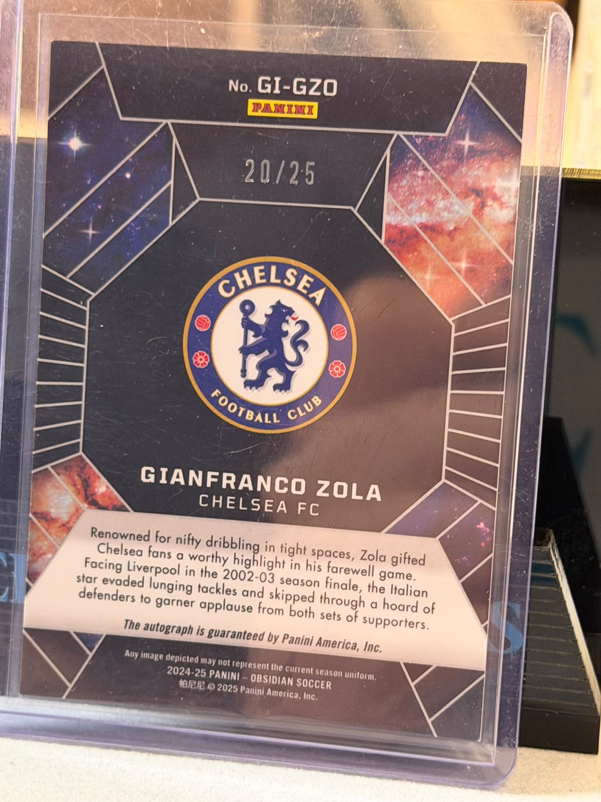 Gianfranco Zola 20/25 Galaxy Ink Autograph – 2024-25 Panini Obsidian – Chelsea trading card, back