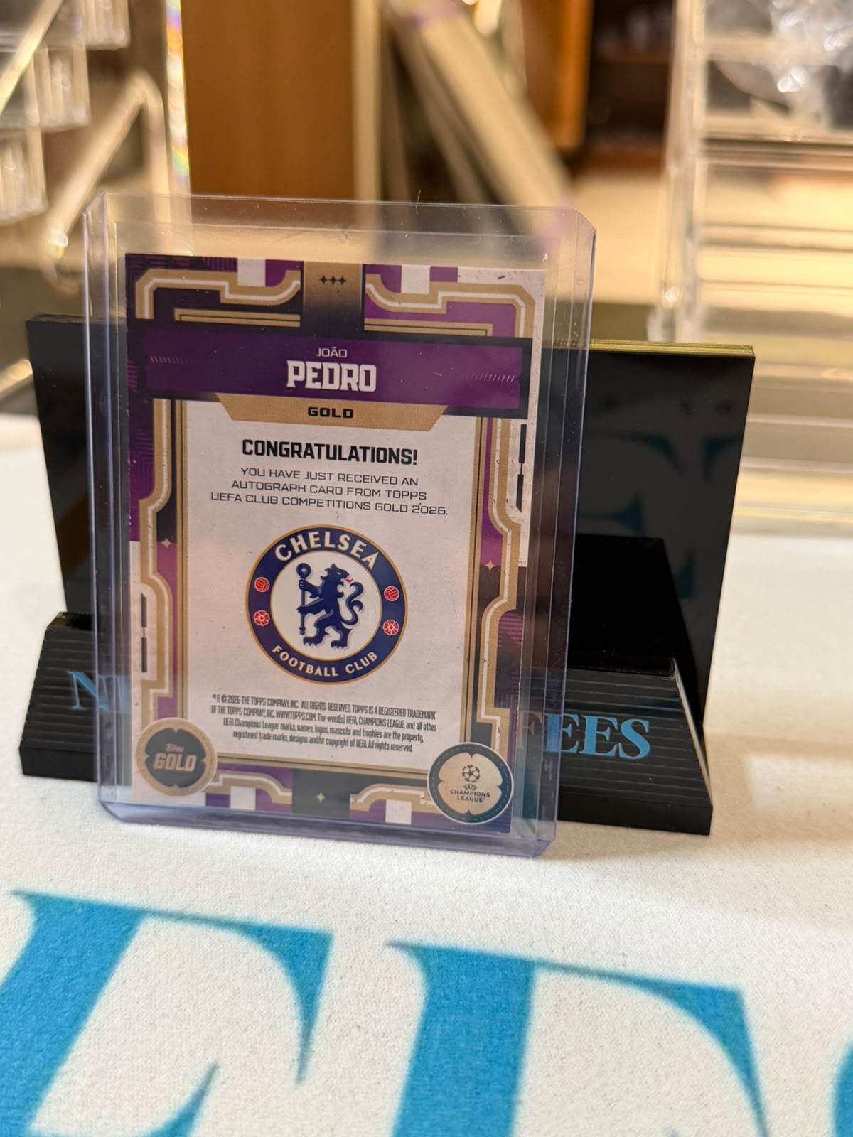 João Pedro 27/50 Gold Autograph – 2025-26 Topps UEFA Champions League – Chelsea trading card, back