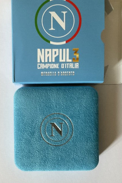 Napoli Scudetto silver medal, reverse showing Naples street celebration