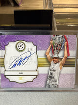 Kaká Definitive Historic Champions Autograph (Athens Final 2007) – 2024-25 Topps Definitive… – AC Milan trading card, front