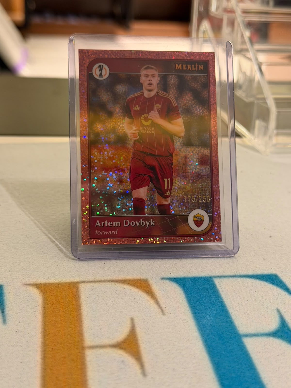 Artem Dovbyk Numbered Refractor Parallel – 2024-25 Topps Merlin Collections UEFA – AS Roma trading card, front