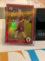 Matías Soulé Red / Orange Parallel – 2024-25 Topps Merlin Collections UEFA – AS Roma trading card, front