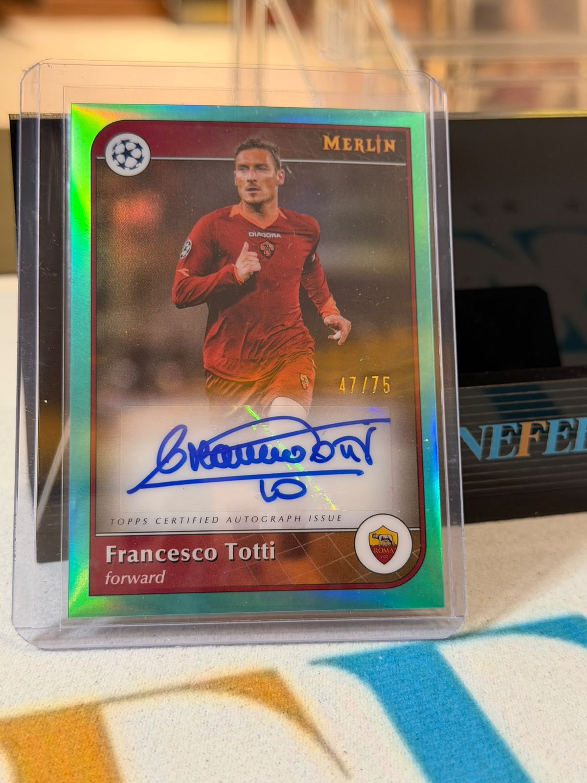 Francesco Totti Autograph Card Green Parallel – 2024-25 Topps Merlin Collections UEFA – AS Roma trading card, front