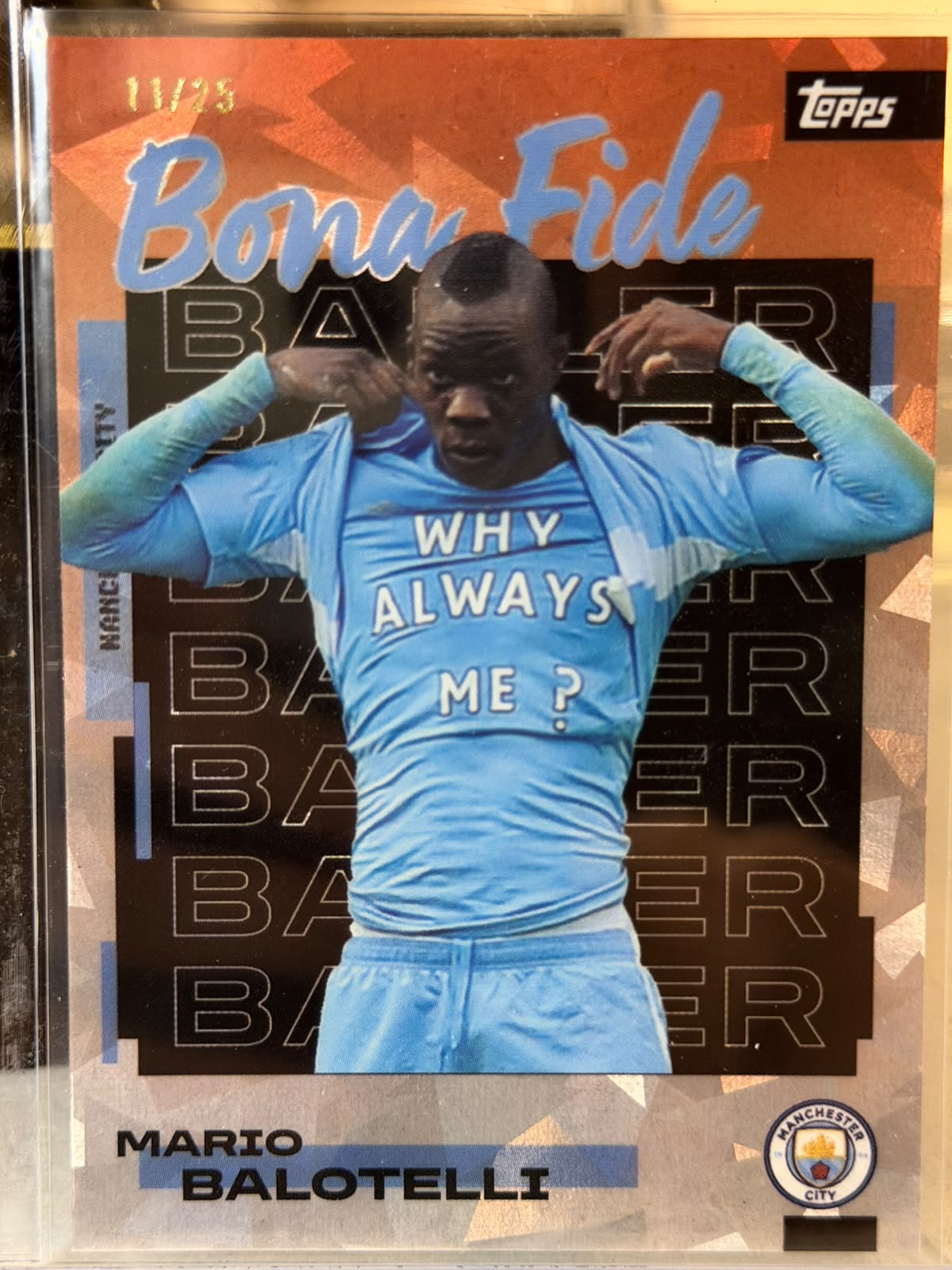 Mario Balotelli 11/25 – Collector's Corner (Copper/Orange) – 2025-26 Topps FC Manchest… – Manchester City trading card, front