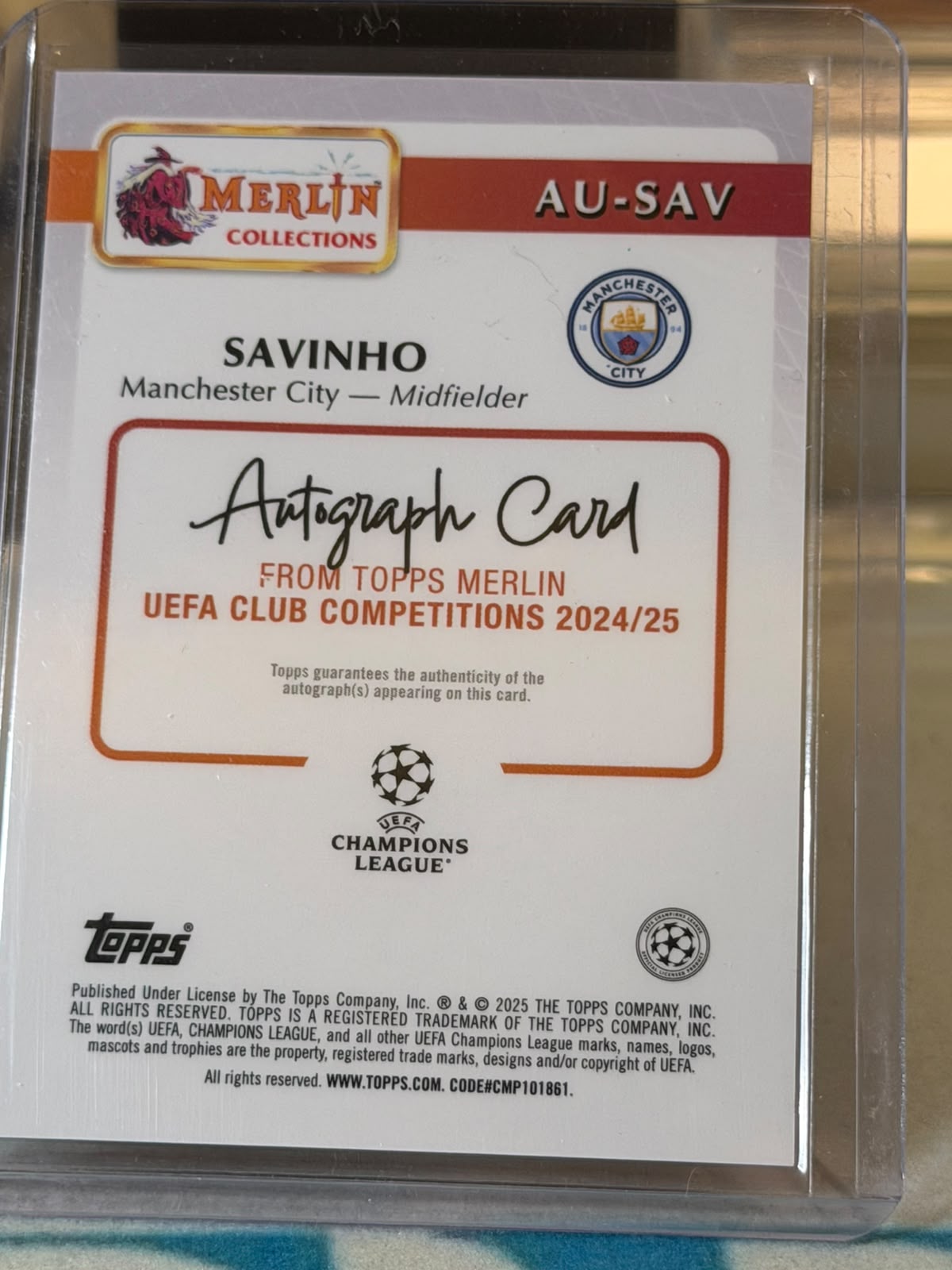 Savinho 21/50 – Merlin Autograph (Gold Refractor) – 2024-25 Topps Merlin Collections UE… – Manchester City trading card, back