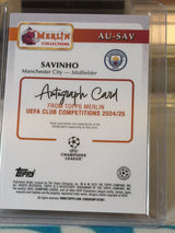 Savinho 21/50 – Merlin Autograph (Gold Refractor) – 2024-25 Topps Merlin Collections UE… – Manchester City trading card, back