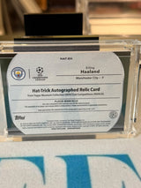Erling Haaland 20/25 – Hat-Trick Autographed Relic – 2024-25 Topps Museum Collection UE… – Manchester City trading card, back