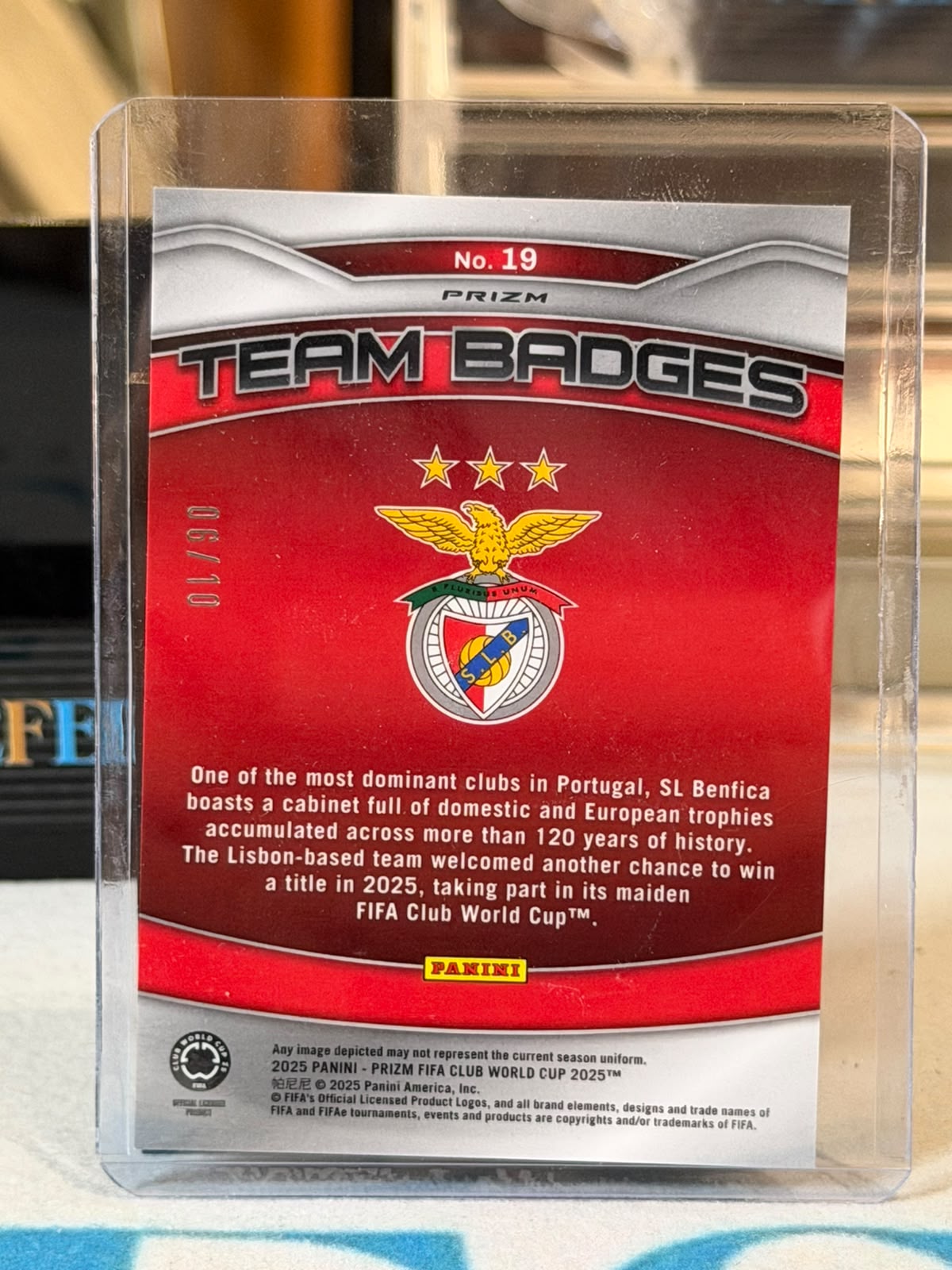 SL Benfica 06/10 Team Badges (Gold Prizm) – 2025 Panini Prizm FIFA Club World Cup – Benfica trading card, back