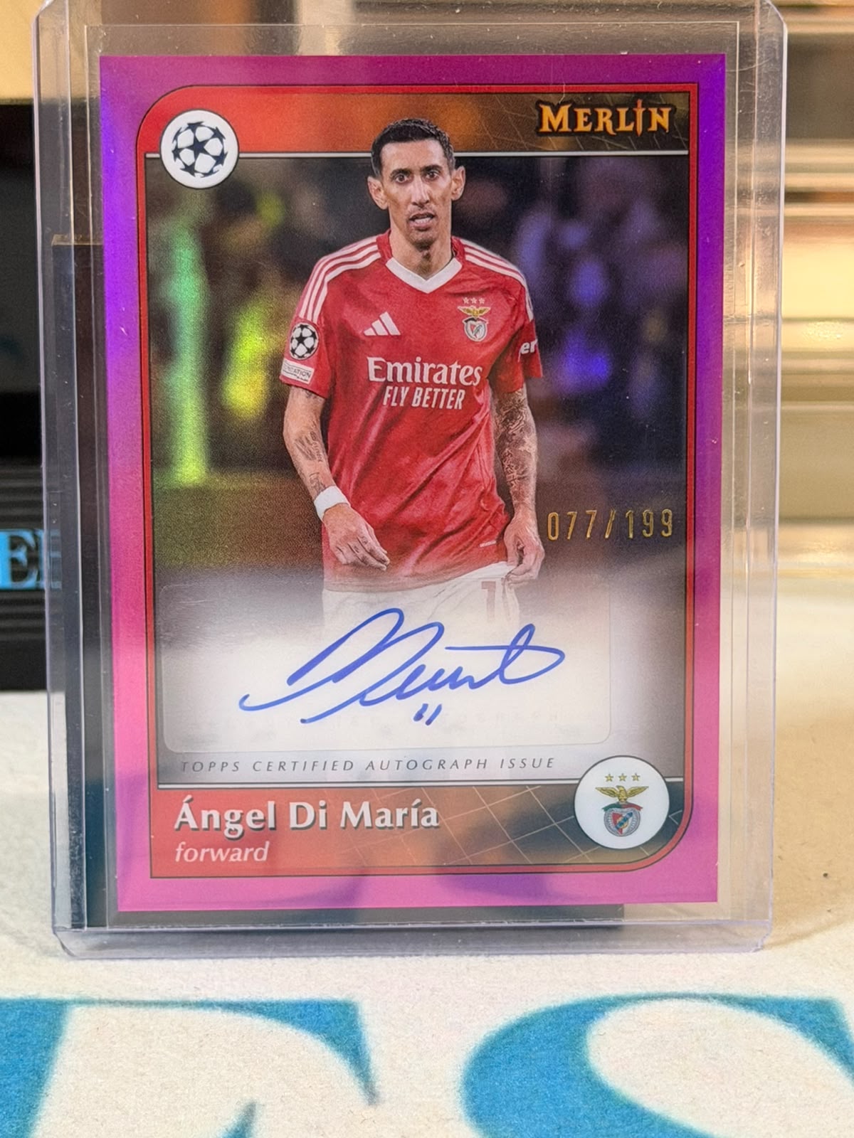 Ángel Di María 077/199 Merlin Autograph (Pink Refractor) – 2024-25 Topps Merlin UEFA Club – Benfica trading card, front