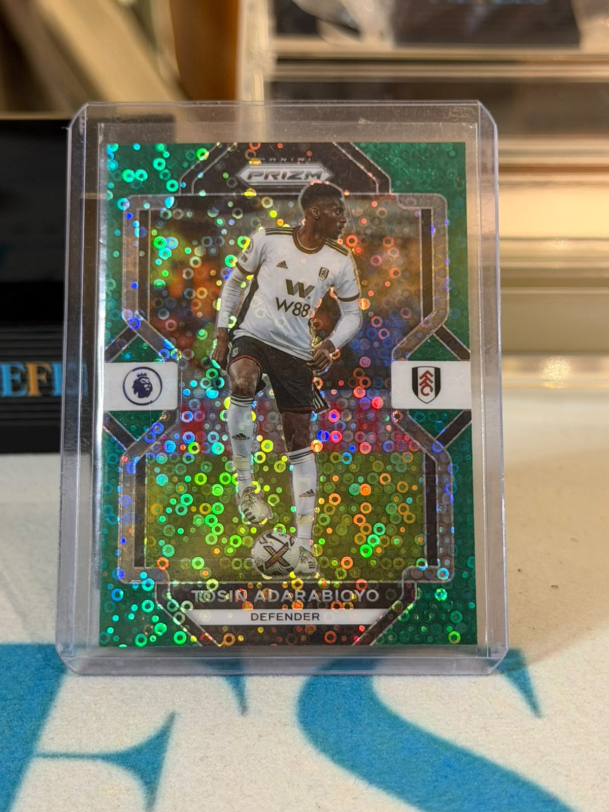 Tosin Adarabioyo 5/5 Green Prizm – Panini Prizm Premier League Soccer – Fulham trading card, front