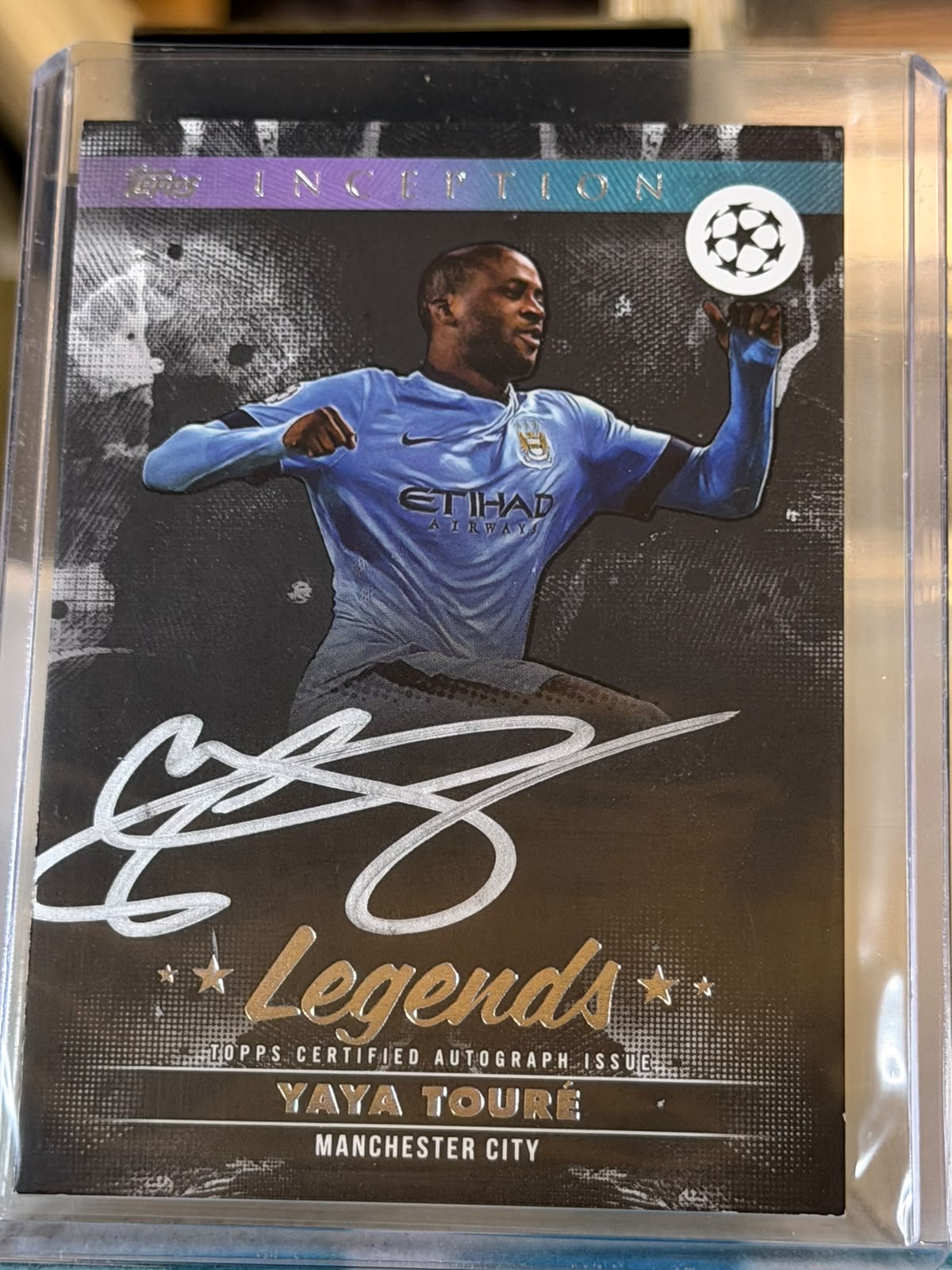 Yaya Toure – Silver Signings Legends Autograph – 2024-25 Topps Inception UEFA Club Competitions 2