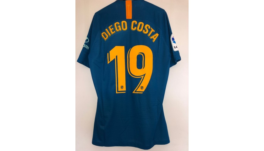 La Liga patch detail on Diego Costa's match shirt sleeve