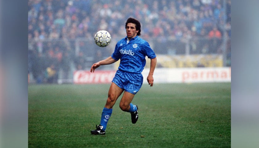 Zola's Signed Napoli Shirt 1992/93, crest detail