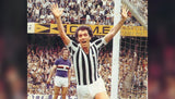 Roberto Bettega Signed Juventus Retro Shirt 1977, additional detail view