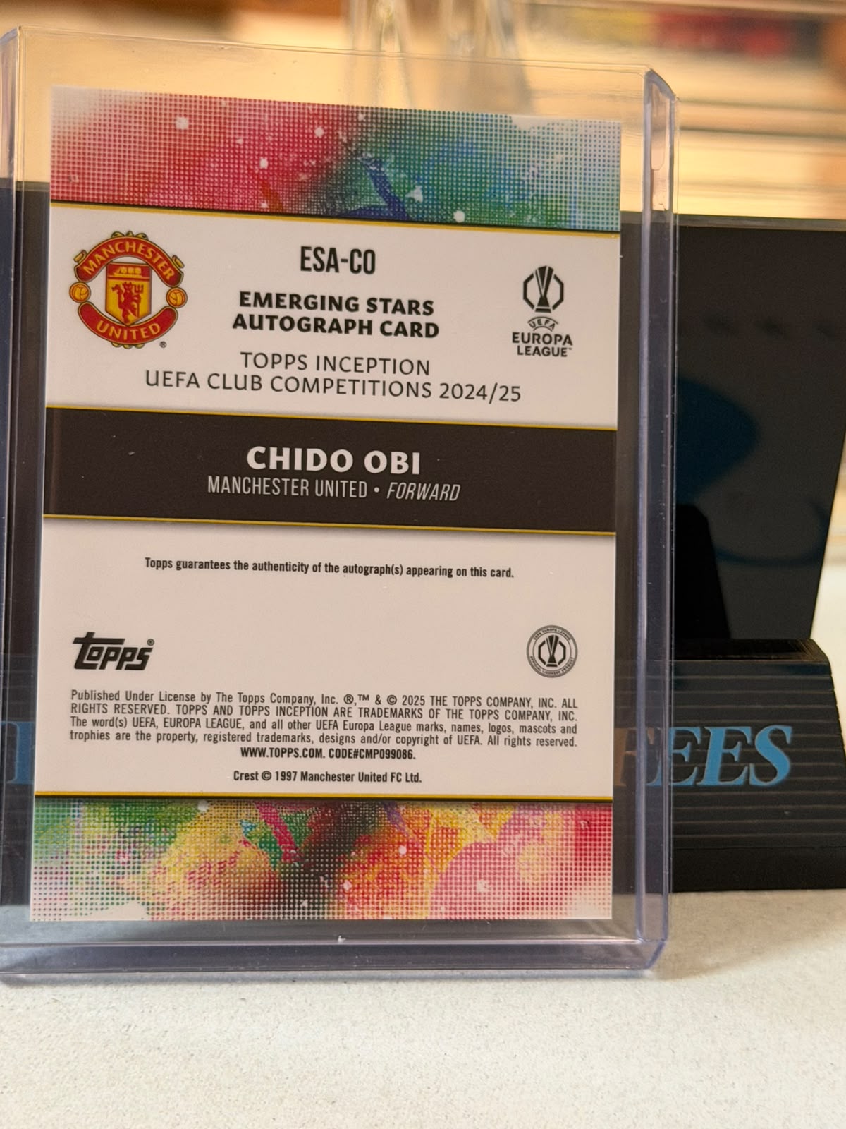 Chido Obi 72/99 – Emerging Stars Autograph (Green) Manchester United trading card, back