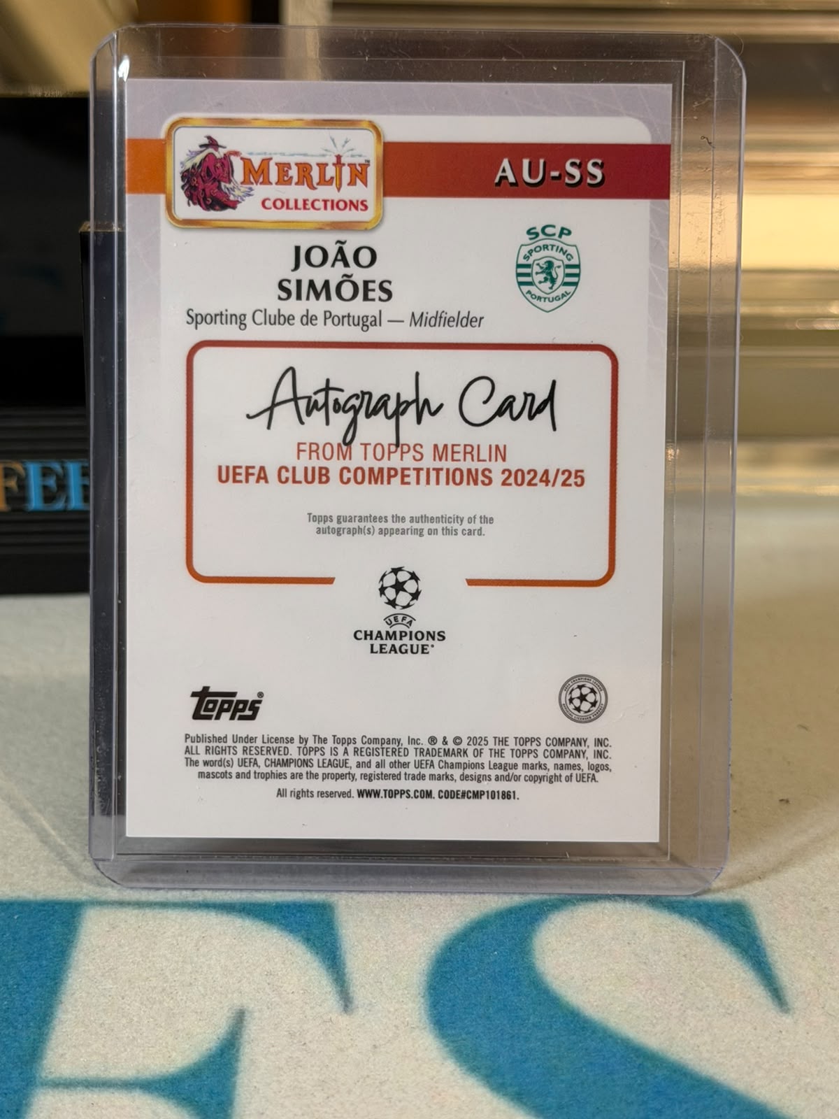 Joao Simoes 36/50 Autograph Gold Mojo 2024/25 Topps Merlin UEFA – Sporting CP trading card, back