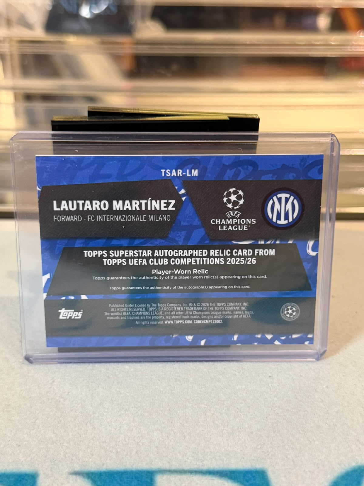 Lautaro Martínez - back