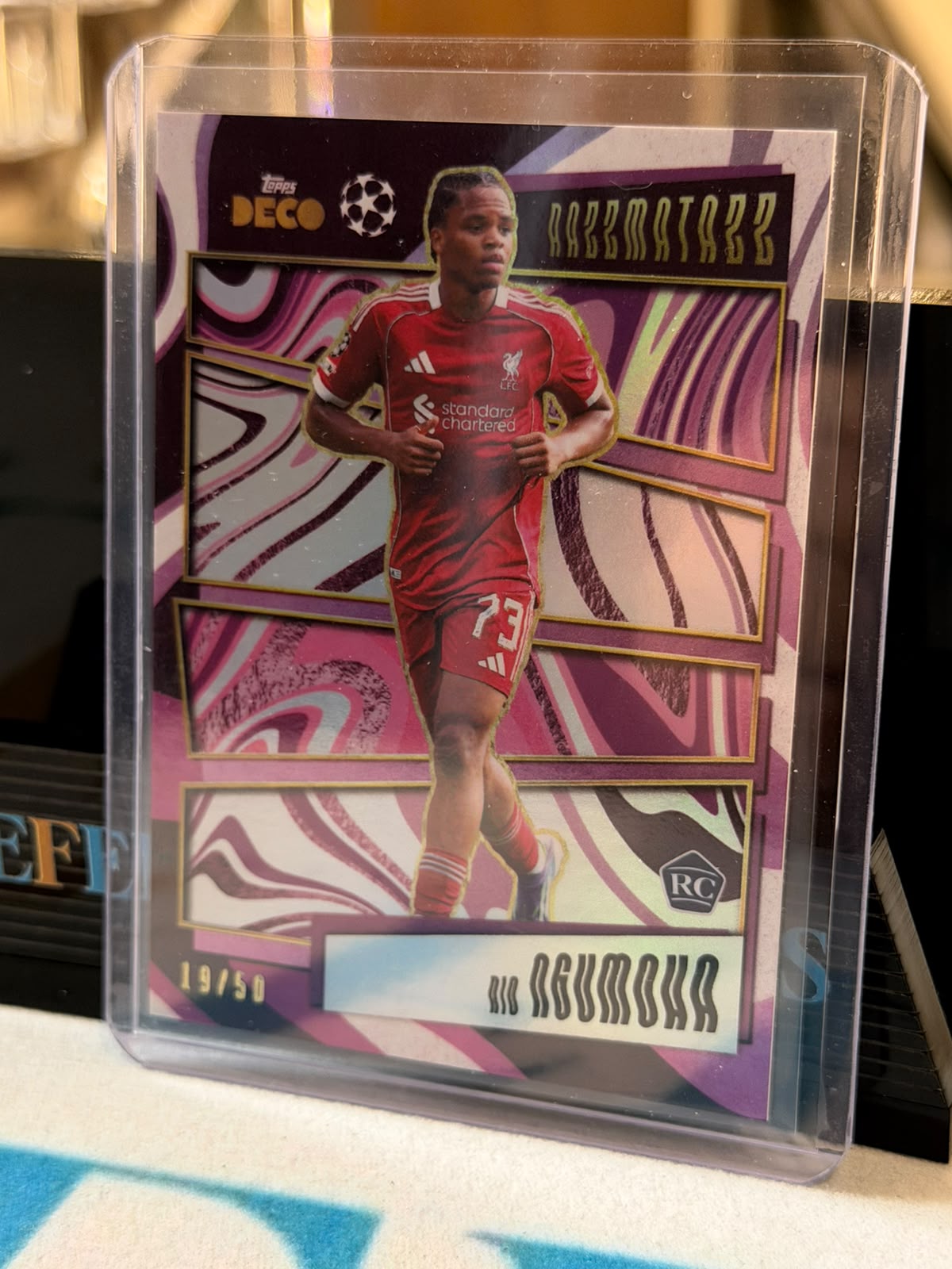 Rio Ngumoha 19/50 Razzmatazz parallel RC – 2025/26 Topps DECO, front