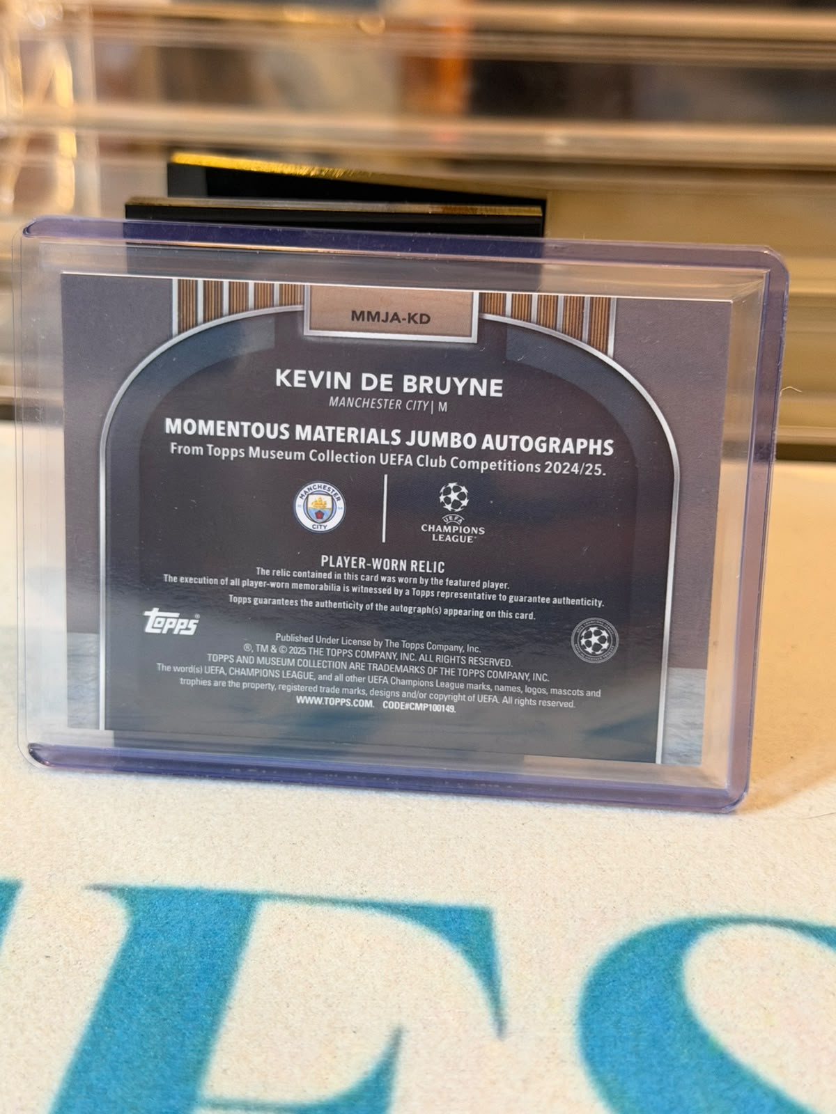Kevin De Bruyne Manchester City autograph relic card, Topps Museum Collection UEFA Club Competitions 2024/25, Momentous Materials Jumbo Autographs MMJA-KD, back