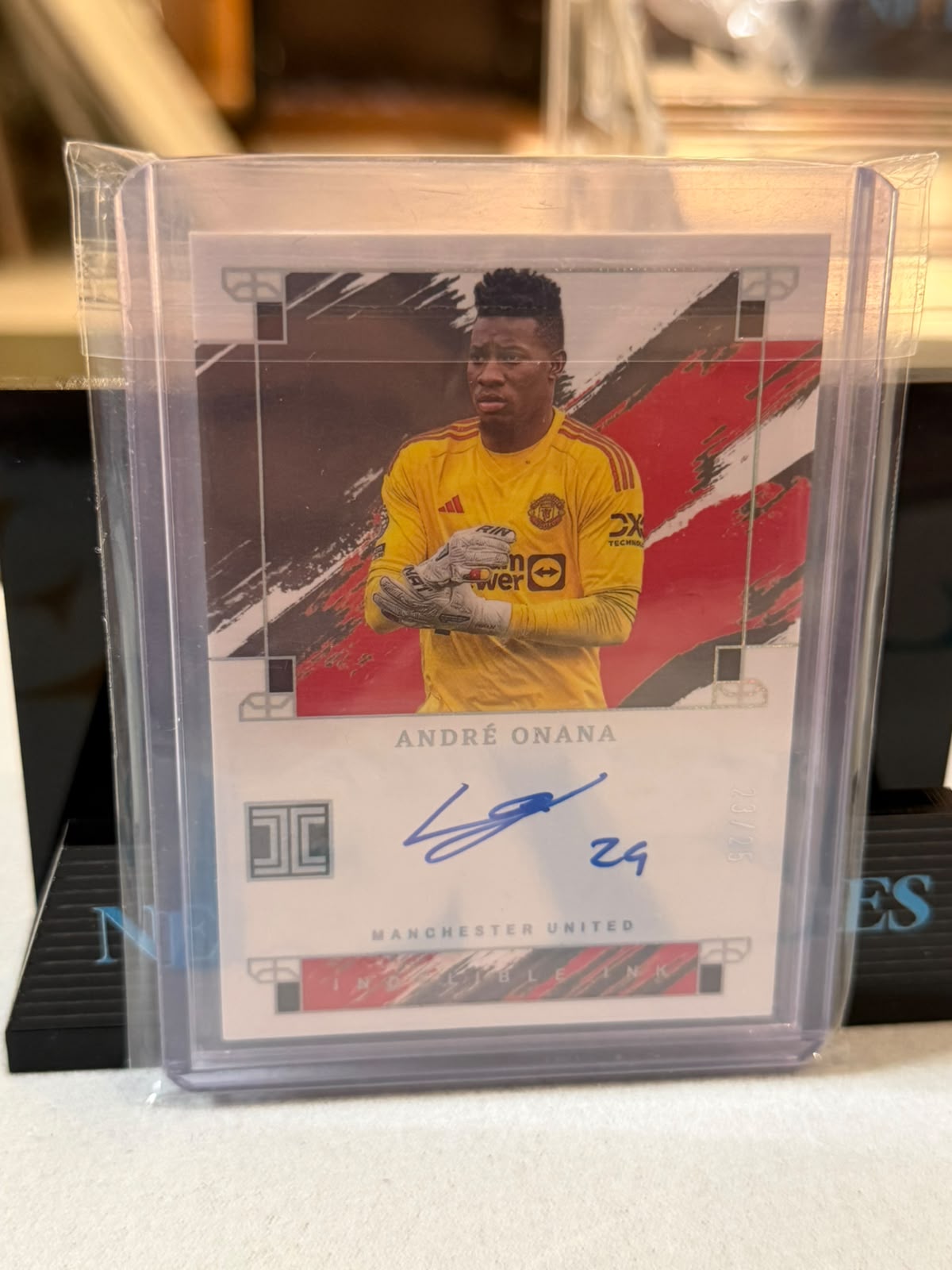 André Onana 23/25 – Indelible Ink On-Card Autograph Manchester United trading card, front