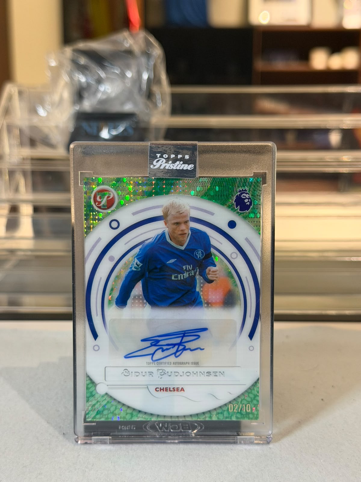 Eidur Gudjohnsen front - 2026 Topps Pristine Premier League Green Refractor Autograph #PA-EG 02/10