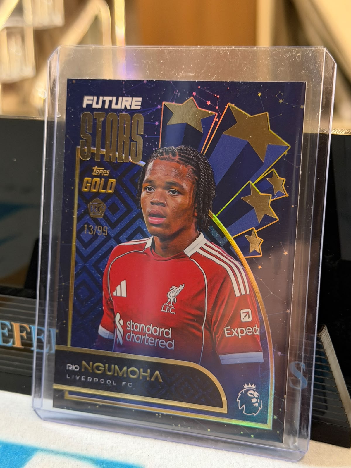 Rio Ngumoha 13/99 Future Stars RC – 2025/26 Topps Gold Future Stars, Premier League, front