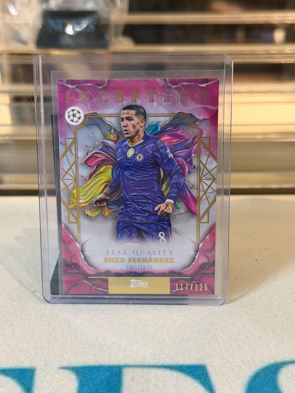 Enzo Fernandez Chelsea 2025-26 Topps Inception UEFA Champions League Star Quality Pink Parallel 117/125 card front