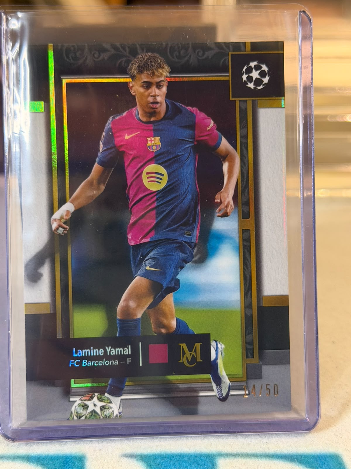 Lamine Yamal 14/50 Base card #19, numbered parallel – Topps Museum Collection UEFA Club Competitions 2024/25 – FC Barcelona t