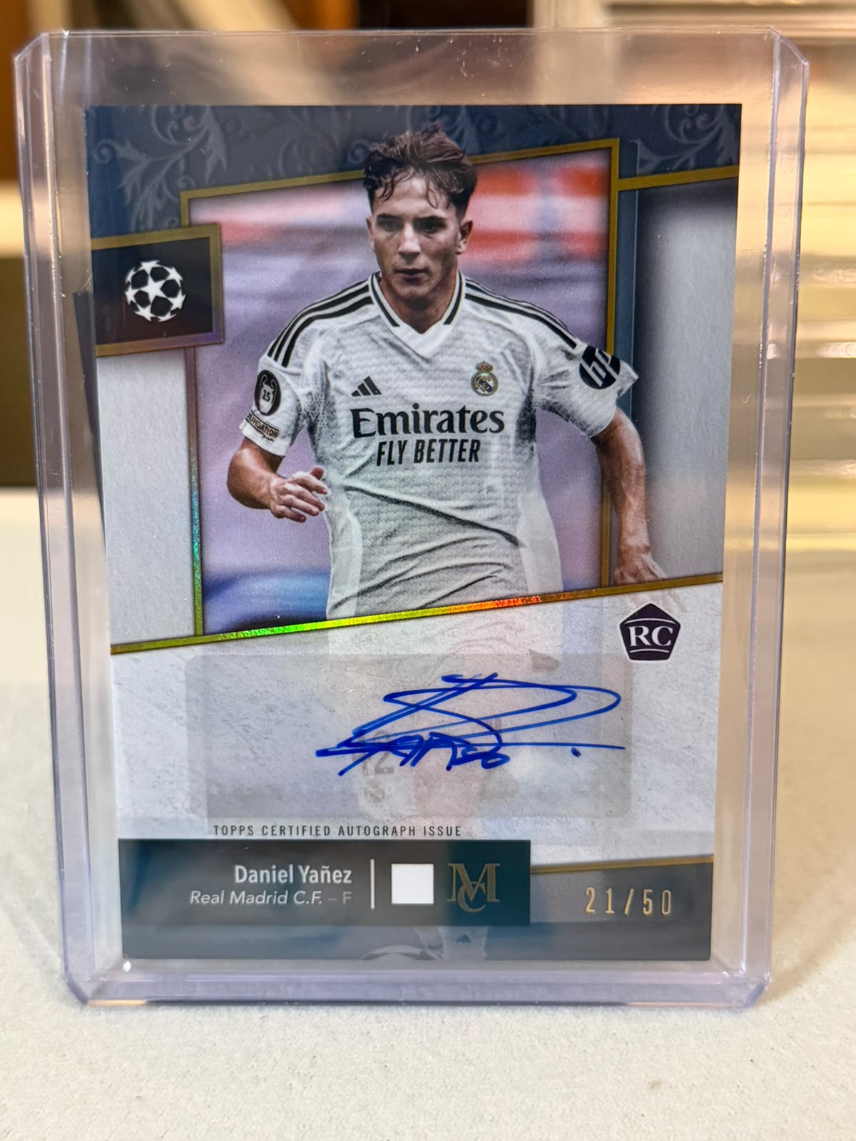 Daniel Yañez front - 2024/25 Topps Museum Collection UEFA Club Competitions Archival Autograph 21/50