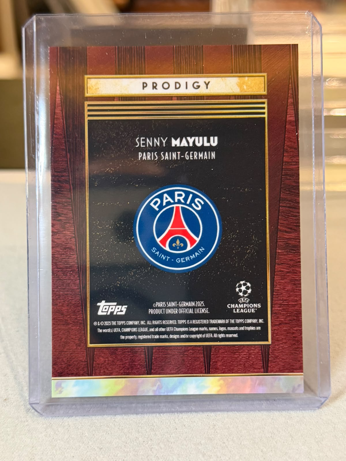 Senny Mayulu 2/5 Prodigy Red 2024/25 Topps Deco UEFA – PSG trading card, back