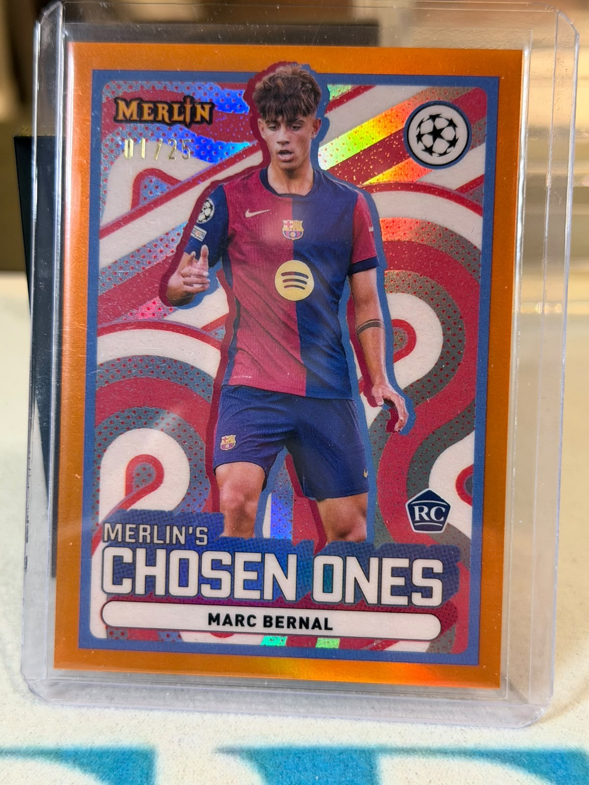 Marc Bernal 01/25 Merlin's Chosen Ones, Orange parallel – Topps Merlin Chrome UEFA Club Competitions 2024/25 – FC Barcelona t