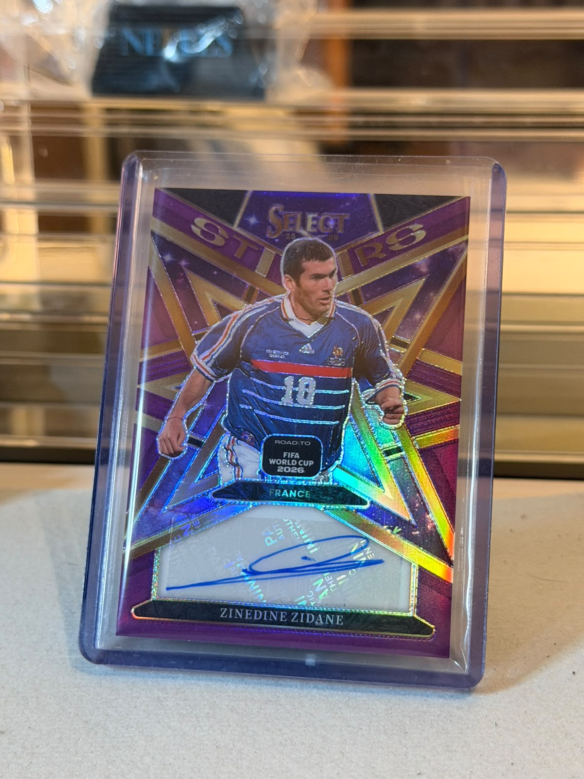Zinedine Zidane 2025-26 Panini Select Road to FIFA World Cup 2026 Stars purple pink Prizm - front