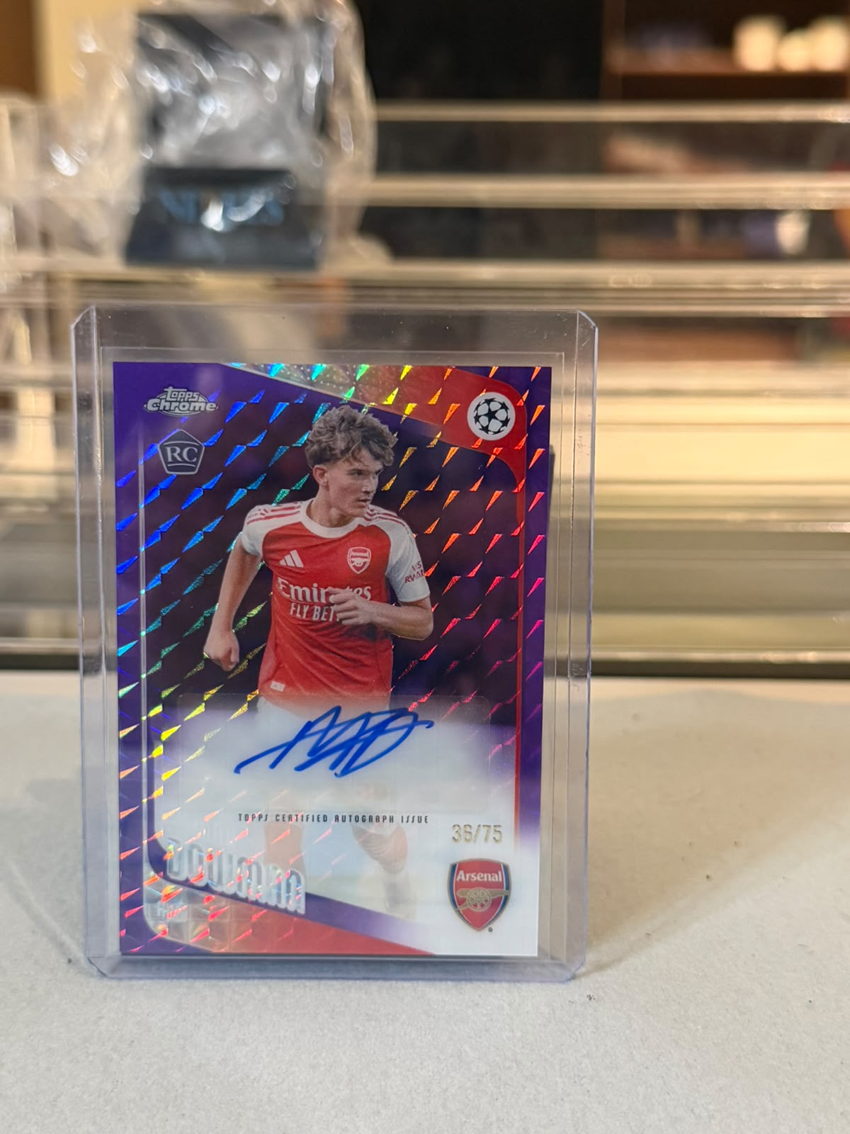 Max Dowman Arsenal 2025-26 Topps Chrome UEFA Club Competitions RC Autograph Purple Cracked Ice Parallel 36/75 - front