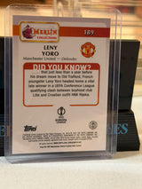 Leny Yoro 15/25 #189 – Orange Manchester United trading card, back