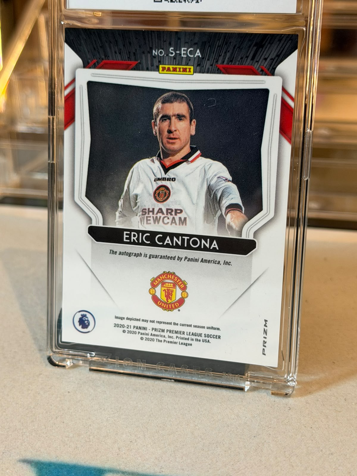 Eric Cantona Manchester United on-card autograph card back