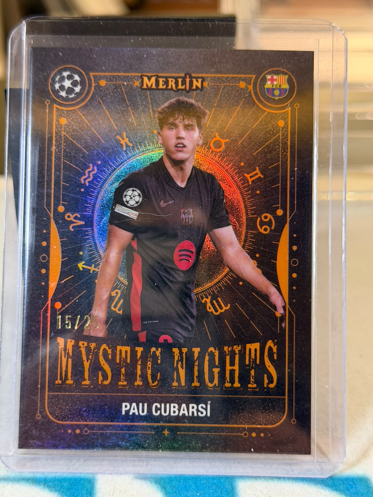 Pau Cubarsí 15/25 Mystic Nights – Topps Merlin Chrome UEFA Club Competitions 2024/25 – FC Barcelona trading card, front