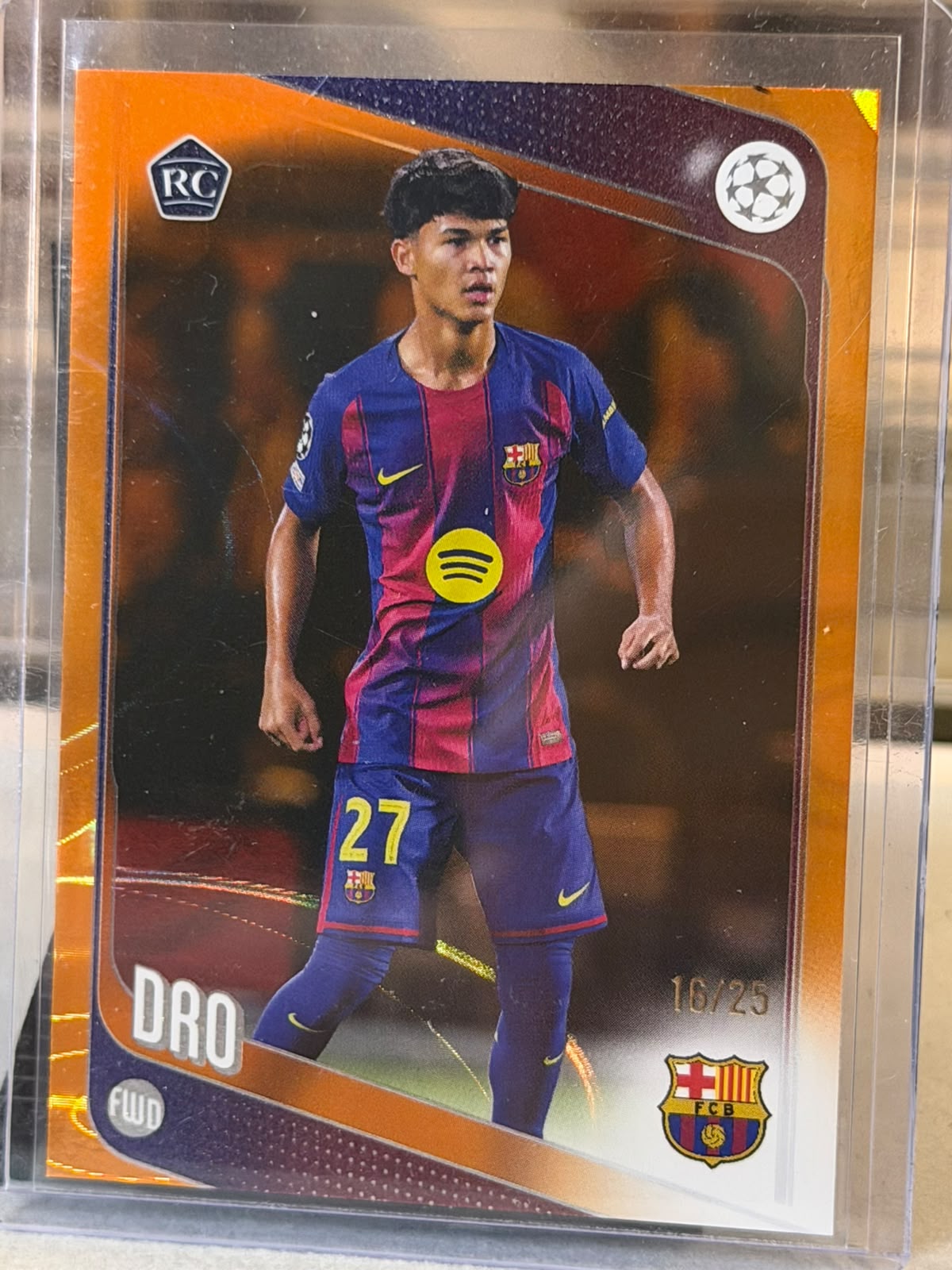 Dro Pedro Fernandez Barcelona 2025-26 Topps UEFA Champions League RC Orange Parallel 16/25 - front