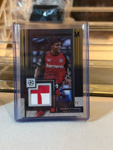 Jeremie Frimpong - 2025 Topps Museum Collection UEFA Club Competitions Meaningful Material Relic MMSR-JF 05/10 - Front