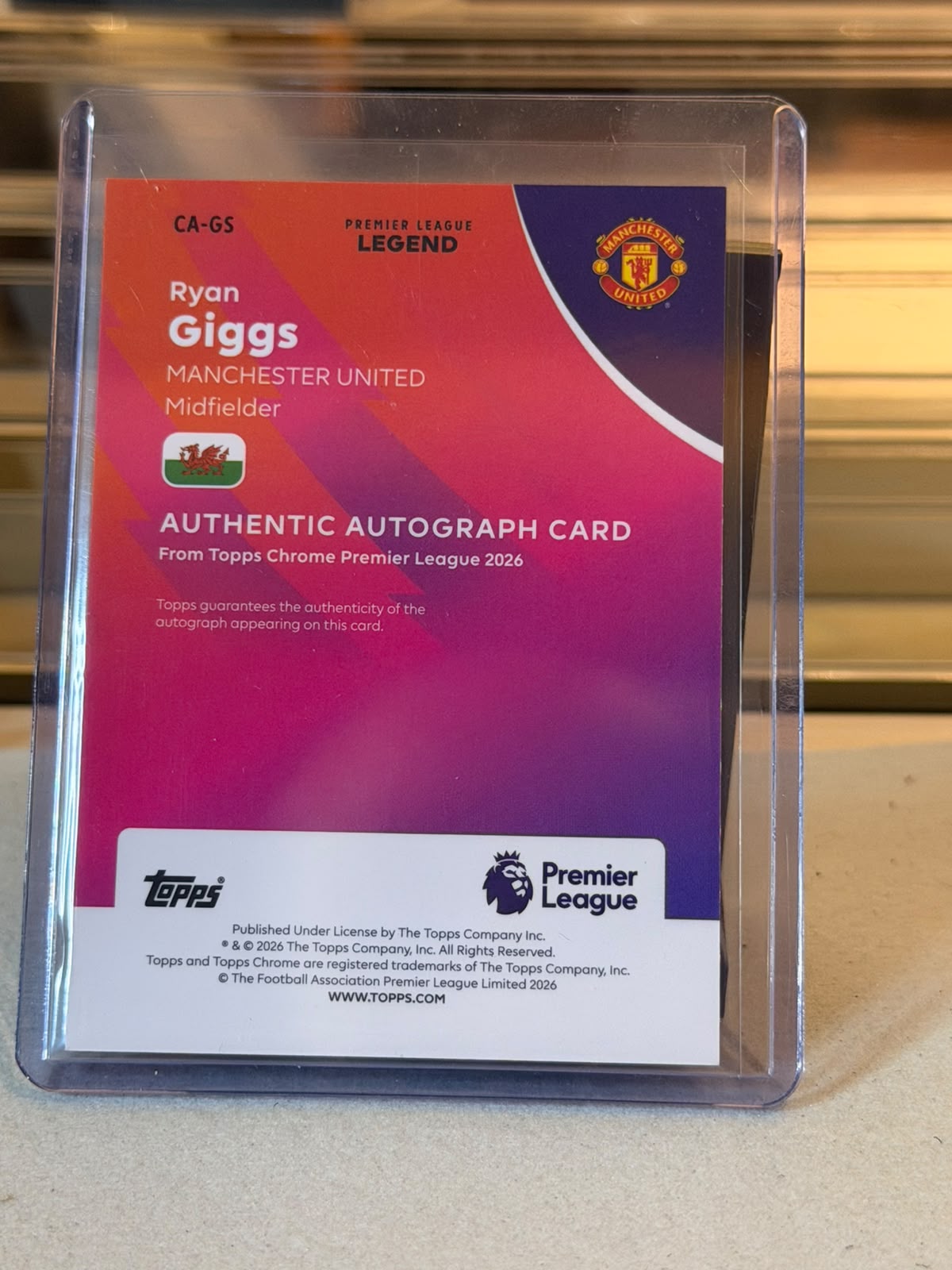 Ryan Giggs C0000608 back - Ryan Giggs 25/25 #CA-GS – Manchester United – Authentic Autograph Orange/Gold Mosaic Refractor – 2026 Topps Chrome Premier League