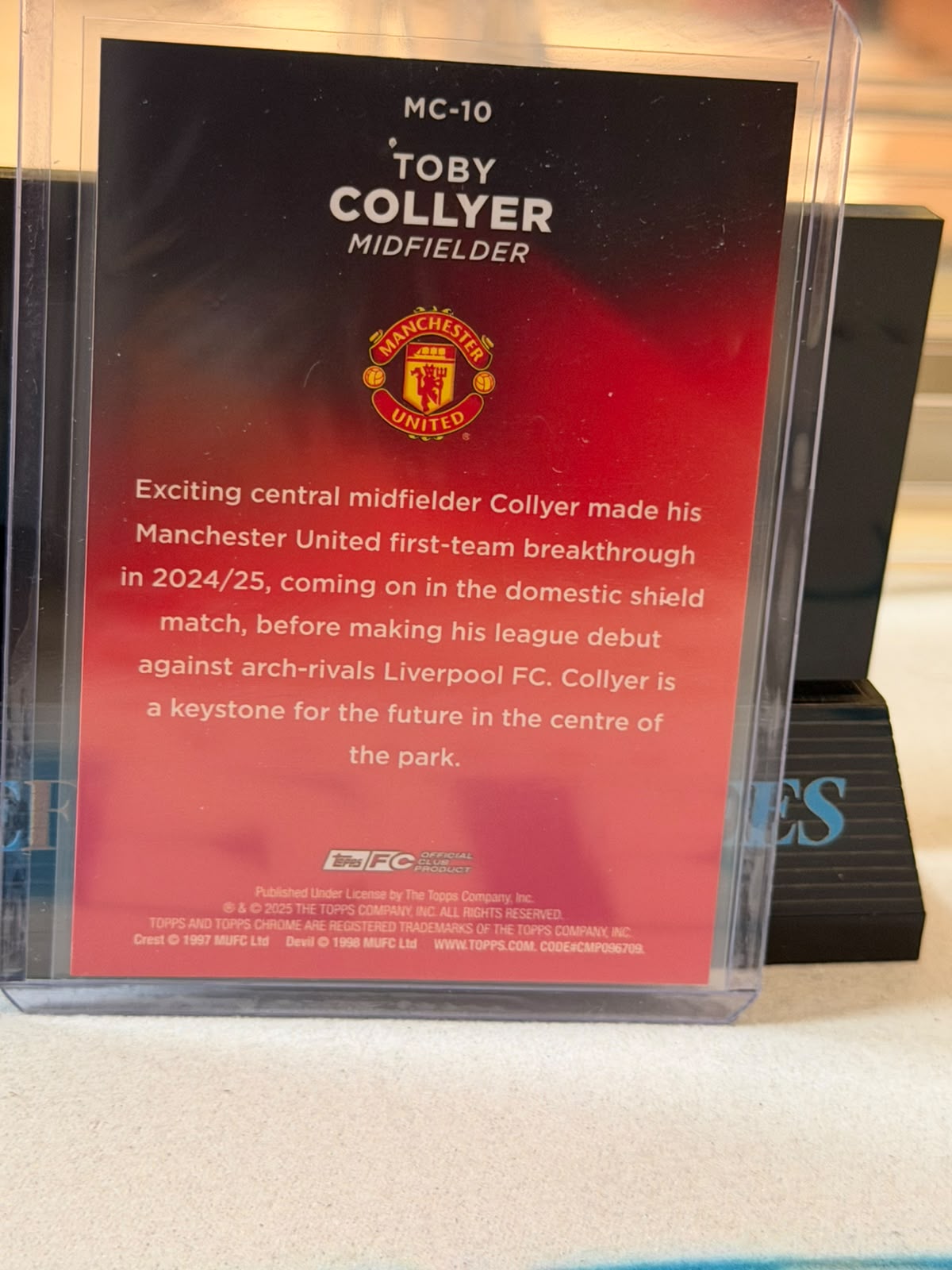 Toby Collyer 21/50 – Gold (MC-10) Manchester United trading card, back