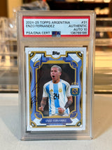 Enzo Fernandez Argentina 2024/25 Topps Argentina card 31 on-card autograph front