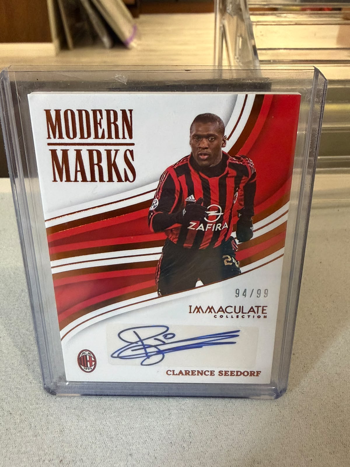 Clarence Seedorf Modern Marks Autograph – 2023-24 Panini Immaculate Collection Soccer – AC Milan trading card, front