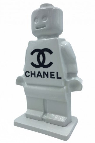 "Alter Ego Oscar White" - Sculpture by Alessandro Piano, full view