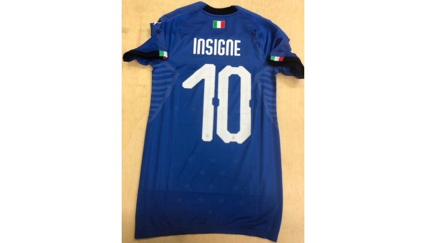 Gianluigi Buffon's captain's armband included with Insigne's shirt