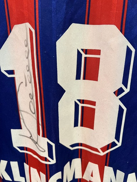 Jurgen Klinsmann Signed Bayern Munich Shirt 1996/97, Bayern Munich emblem detail