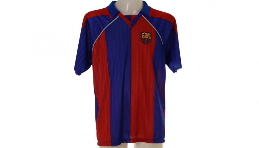 Michael Laudrup Signed Barcelona Shirt 1992/93, name lettering detail